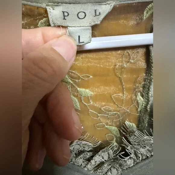 🌾 POL Boutique Boho Lace Patchwork Top Large Flowy Hi Low Cottagecore Soft 💚 - Picture 3 of 3